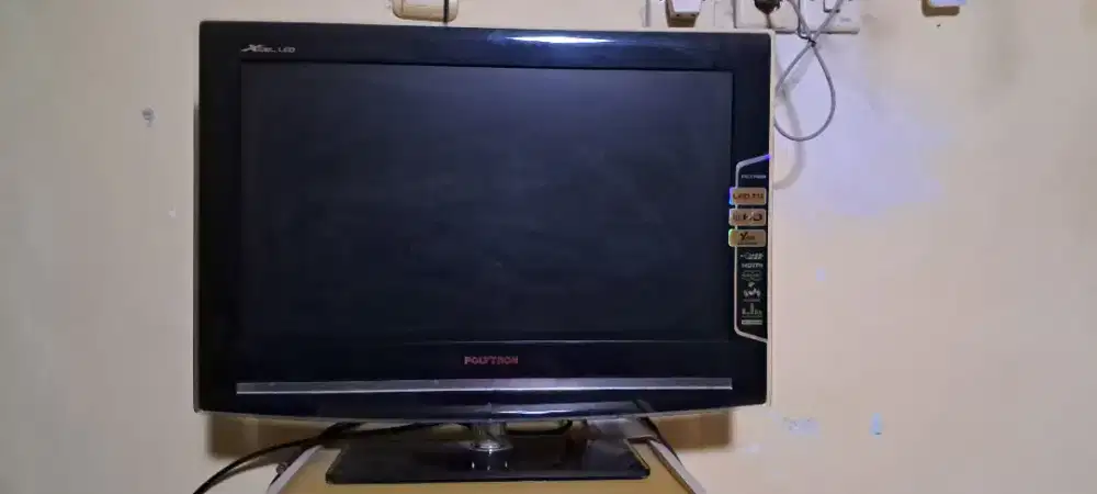 TV Polytron 24 LED rusak