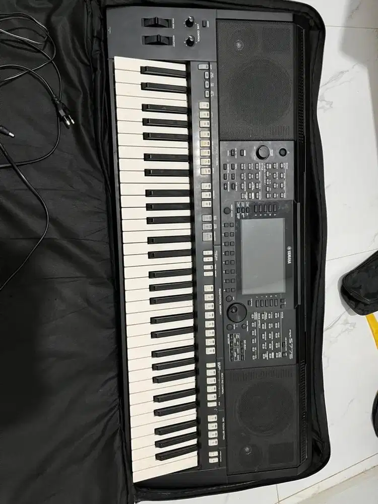 Kyboard Yamaha Psr 775