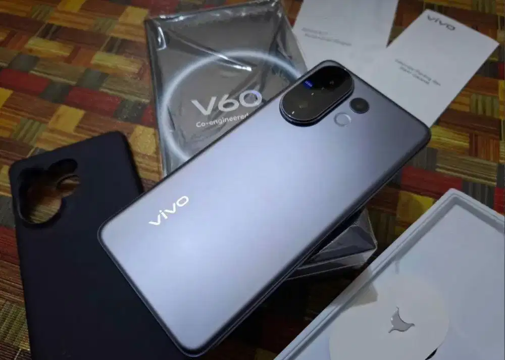 Vivo v60 5g ram 12/256