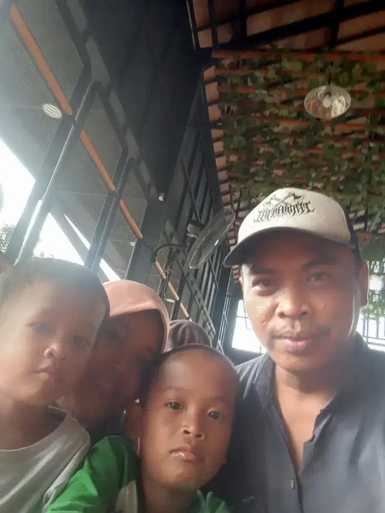 Jasa supir harian atau bulanan