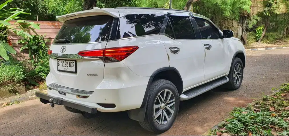 Fortuner 2.4 vrz matic solar 2016 cash aja no kredit no riba