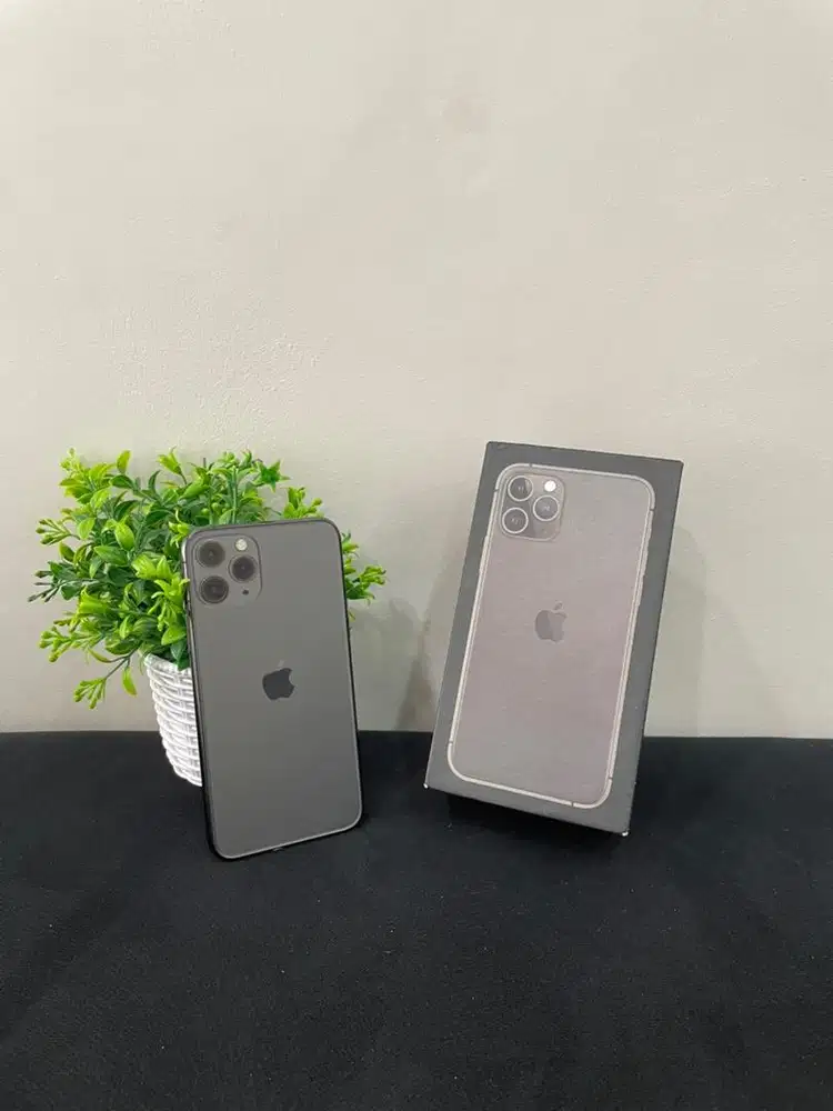 IPhone 11 Pro 256GB Gray mulus Fullset BH 100% Sinyal Permanent
