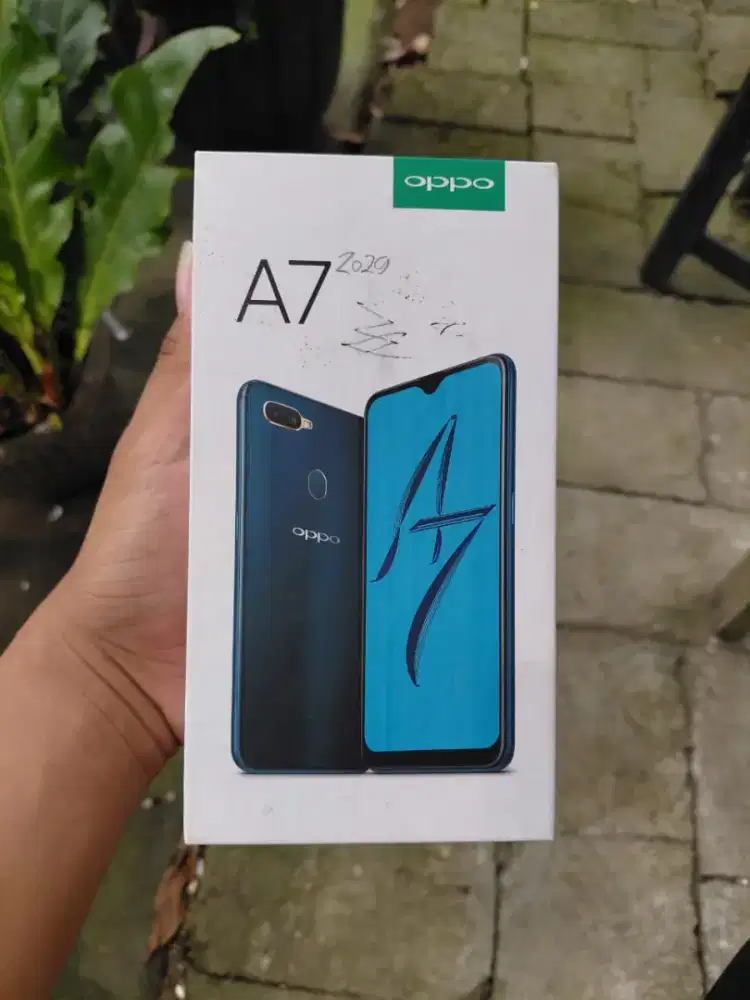 Handphone Oppo A7