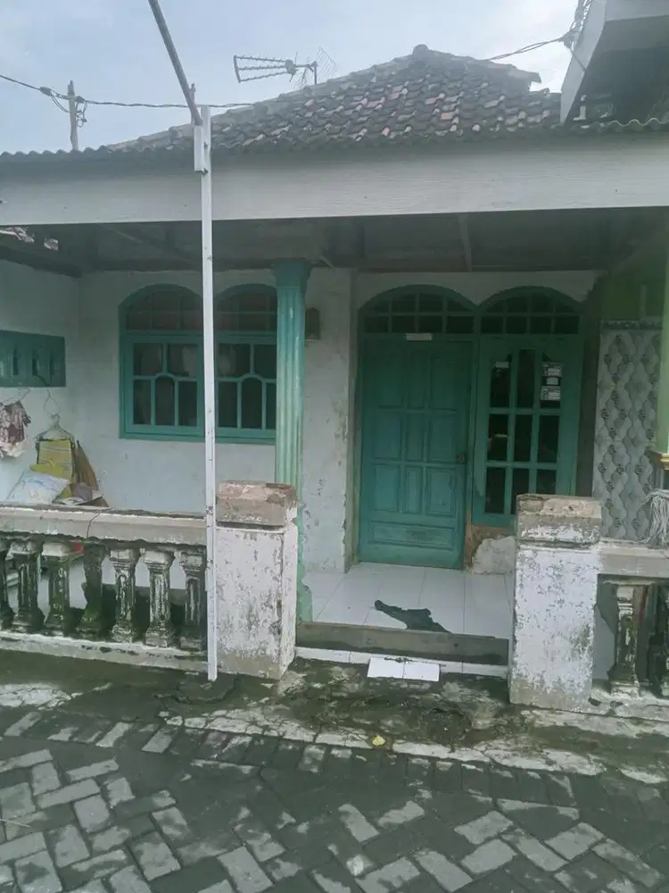 Rumah murah candi barat padat penduduk