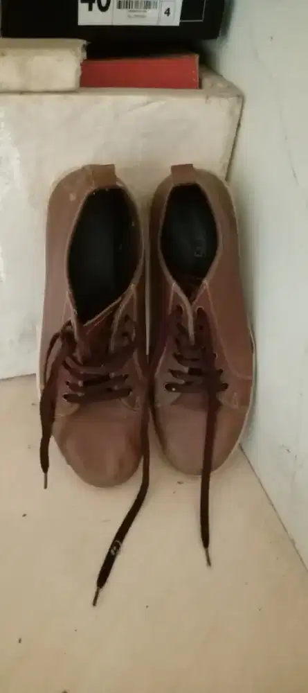 Sepatu efg brown