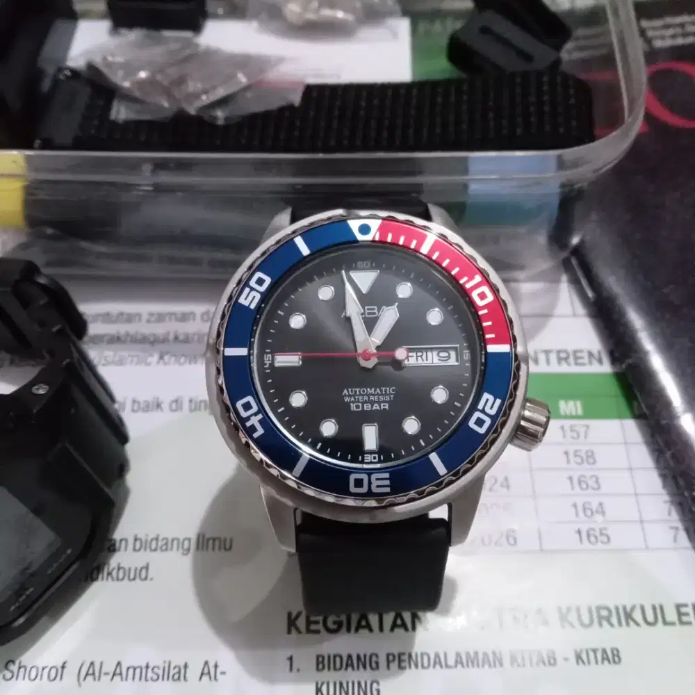 2nd Preloved Koleksi Alba Automatic AL4247X1 Tuna Pepsi Black Dial