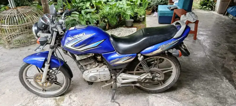 Thunder 125 plat AB tangan 1