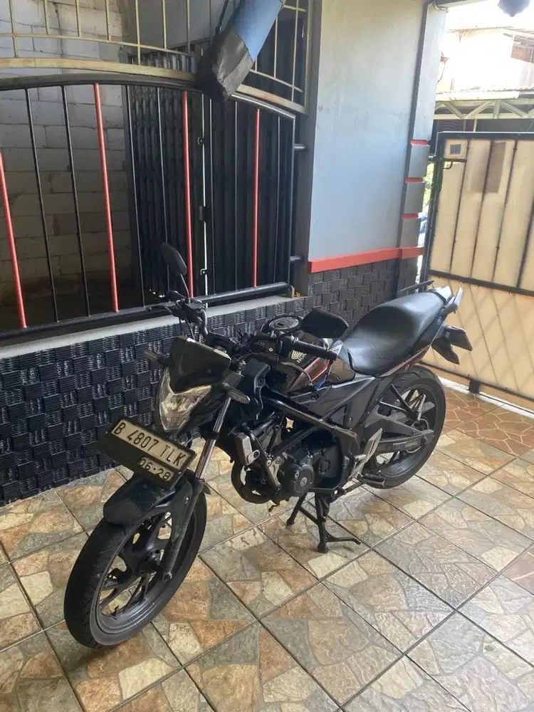 DI JUAL MOTOR CB 150R!!