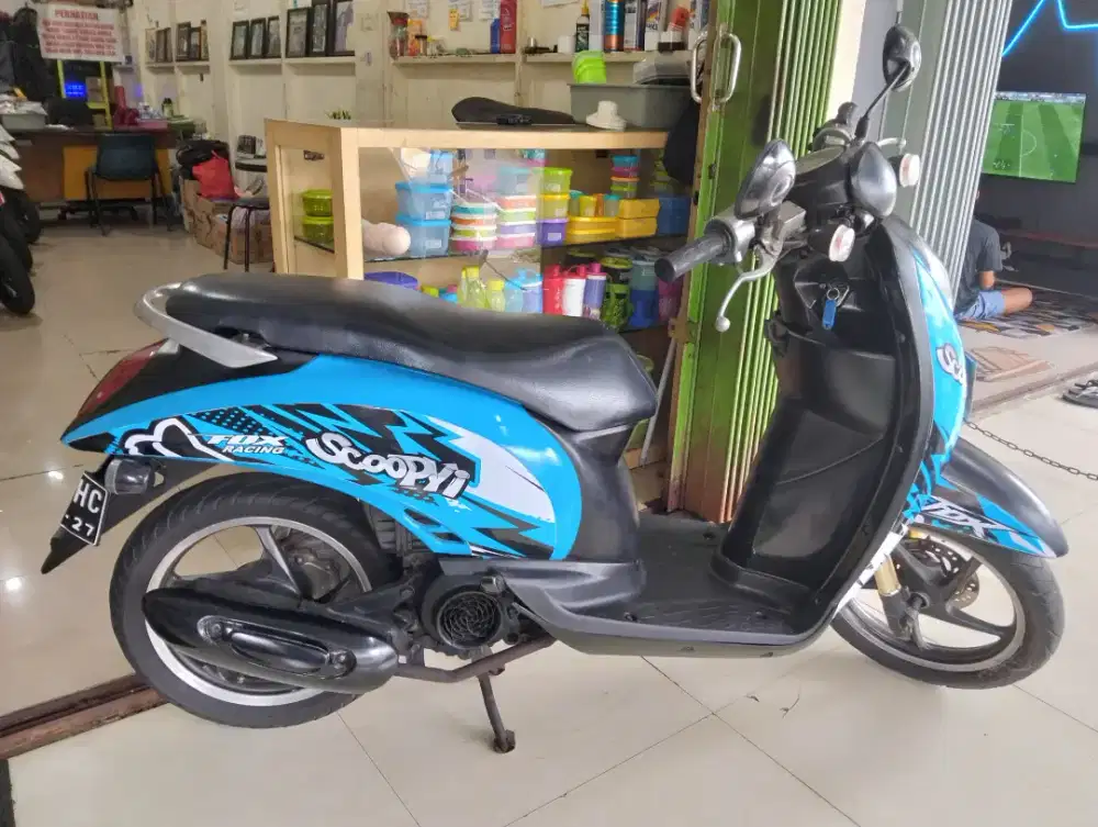 SCOOPY 2012 UMKM ROMBONG KULINER KURIR OJOL KE PASAR KE SEKOLAH DLL