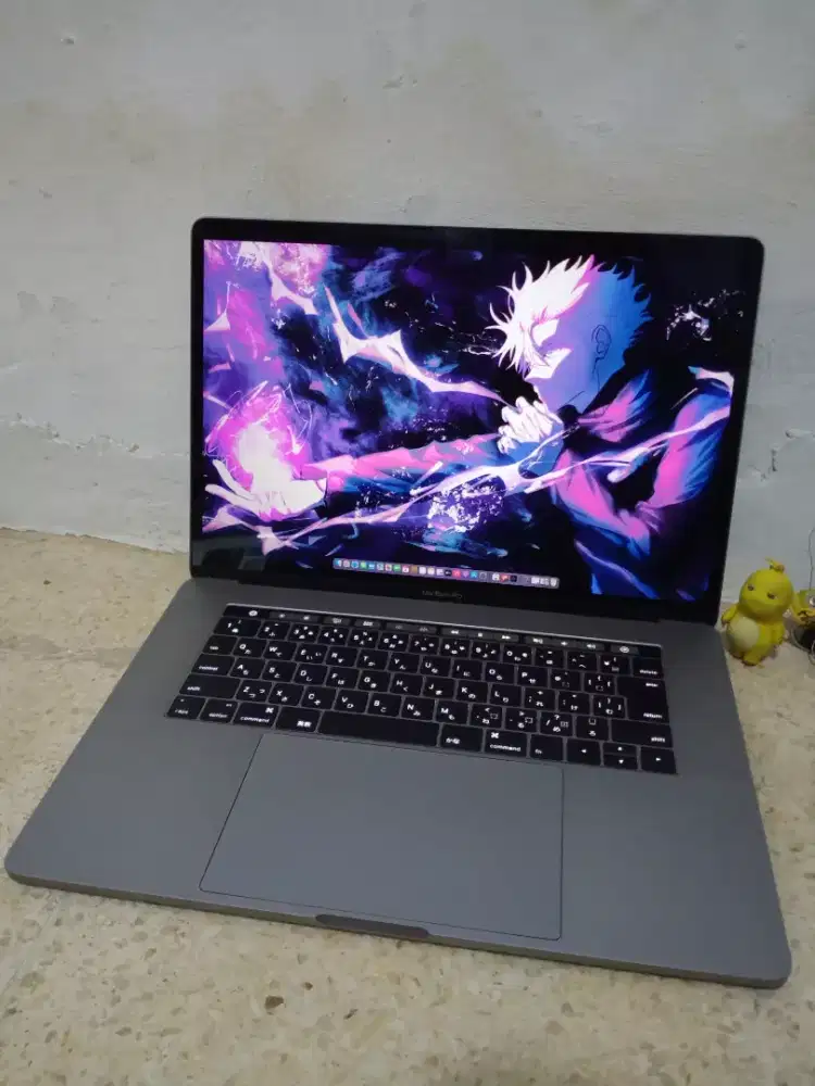 MacBook Pro Retina 15in 2016 TouchBar core i7 16/SSD 256 Dobel VGA