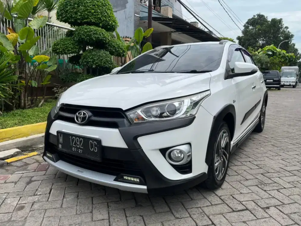 Toyota Yaris Heykers 2017 A/T Km 77 rb (O8l3 3335 8l66)