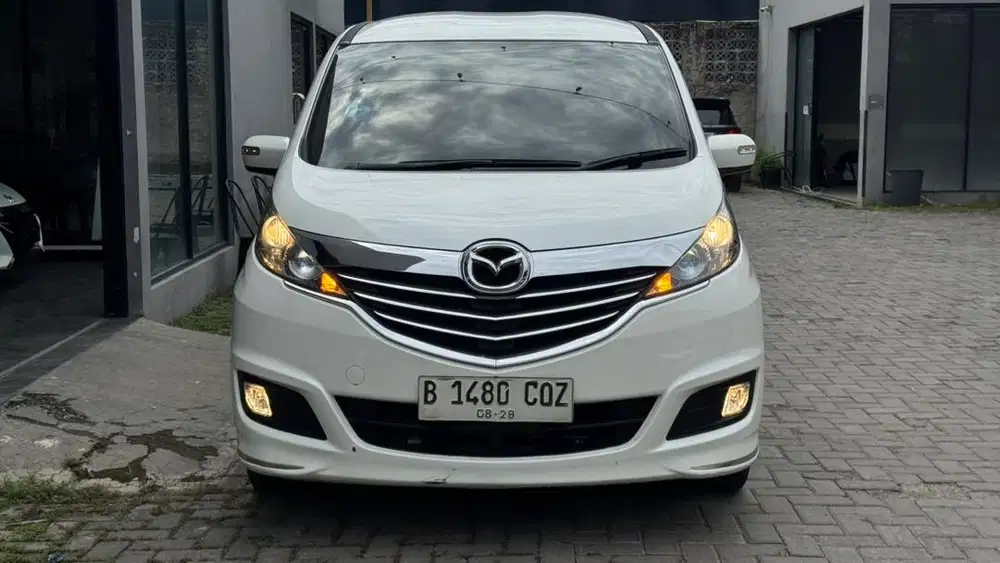 Mazda Biante Skyactiv 2017