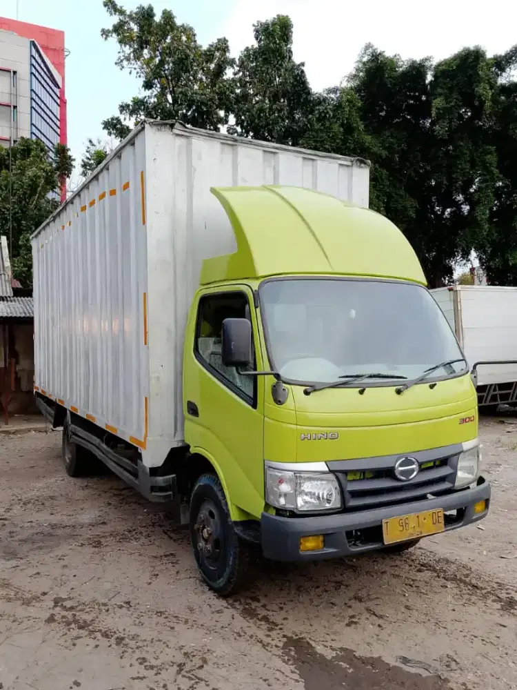 HINO DUTRO CDD 130MDL 6 RODA BOX BESI TGN 1 ORIGINAL SIAP KERJA