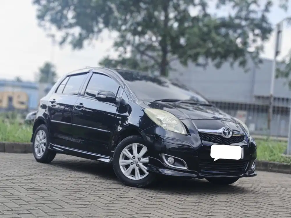 Toyota Yaris S At 2009