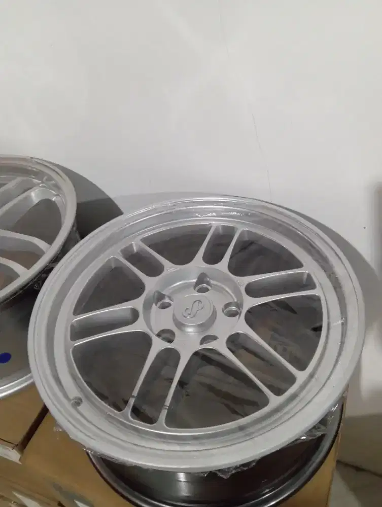 Di jual/Tukar tambah Velg baru Enkei rpf R17 pcd 5×114