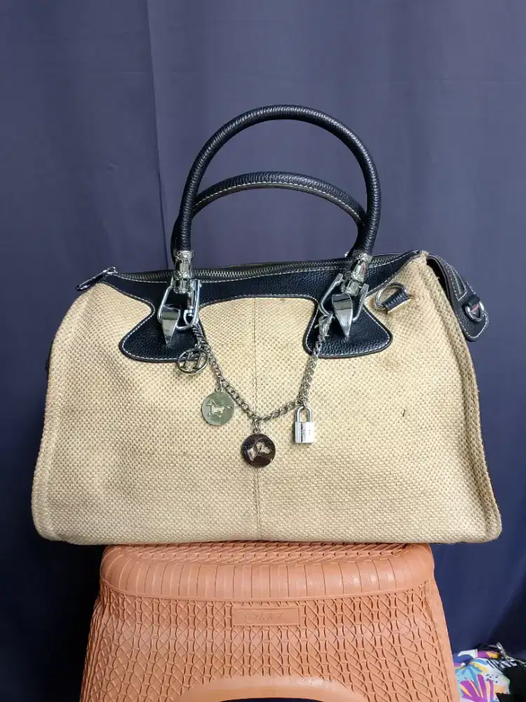 Tas dan Sepatu second Sumedang