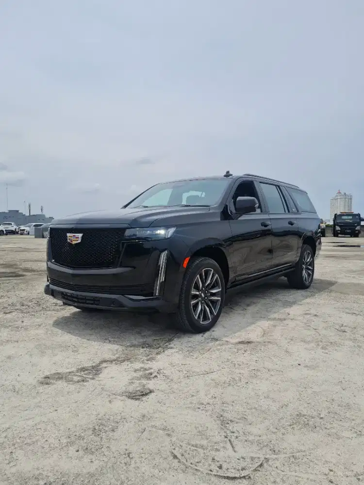 2026 Cadillac Escalade ESV Sport Platinum