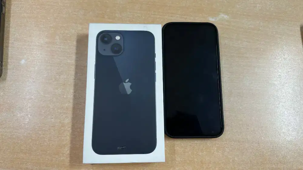 Apple Iphone 13 128 gb Ibox black hitam