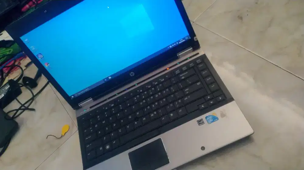 Laptop HP Elitebook Core i5 Joss berkualitas Normal Minus baterai