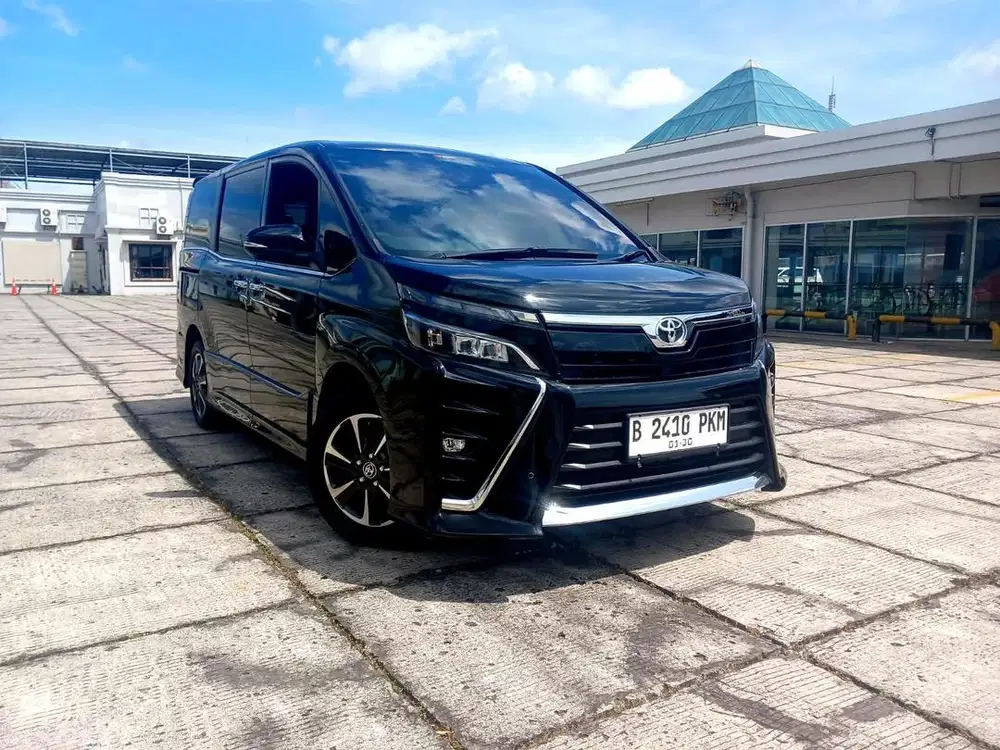 Toyota Voxy 2019/2020 KM 45rb