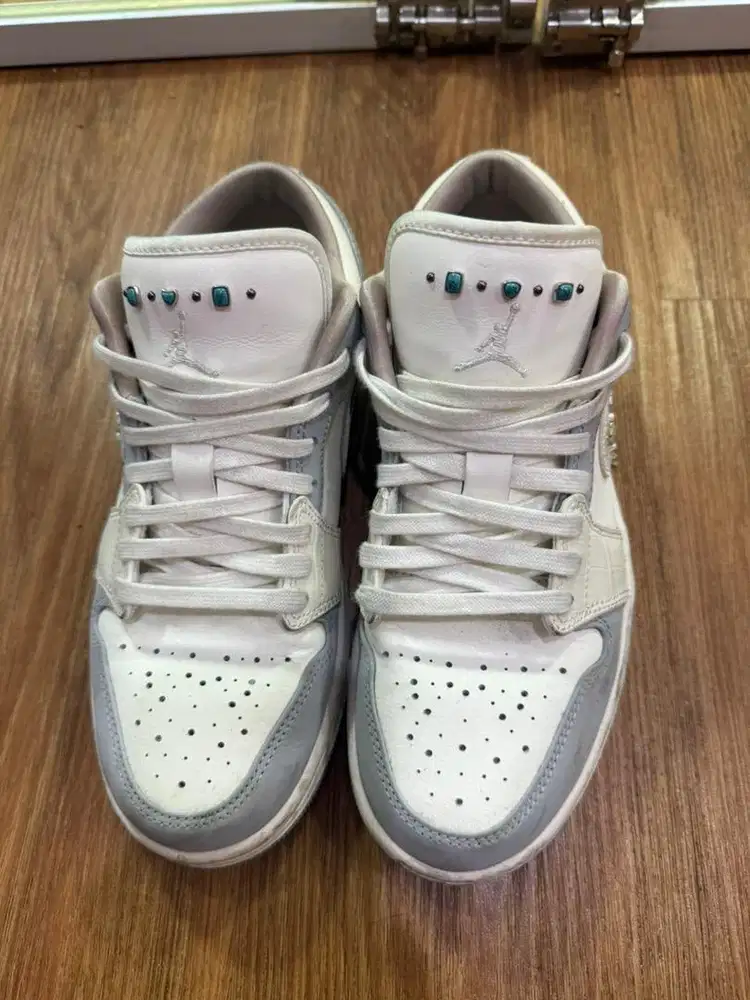 Sepatu nike air jordan white sz 37