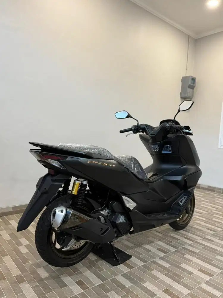 KM 55‼️ Honda PCX 160 ROADSYNC ABS BLN 4 2025 Hitam