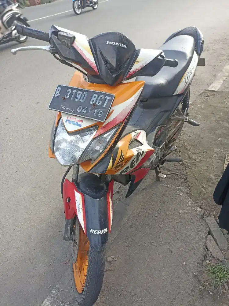 Motor bekas Honda Blade