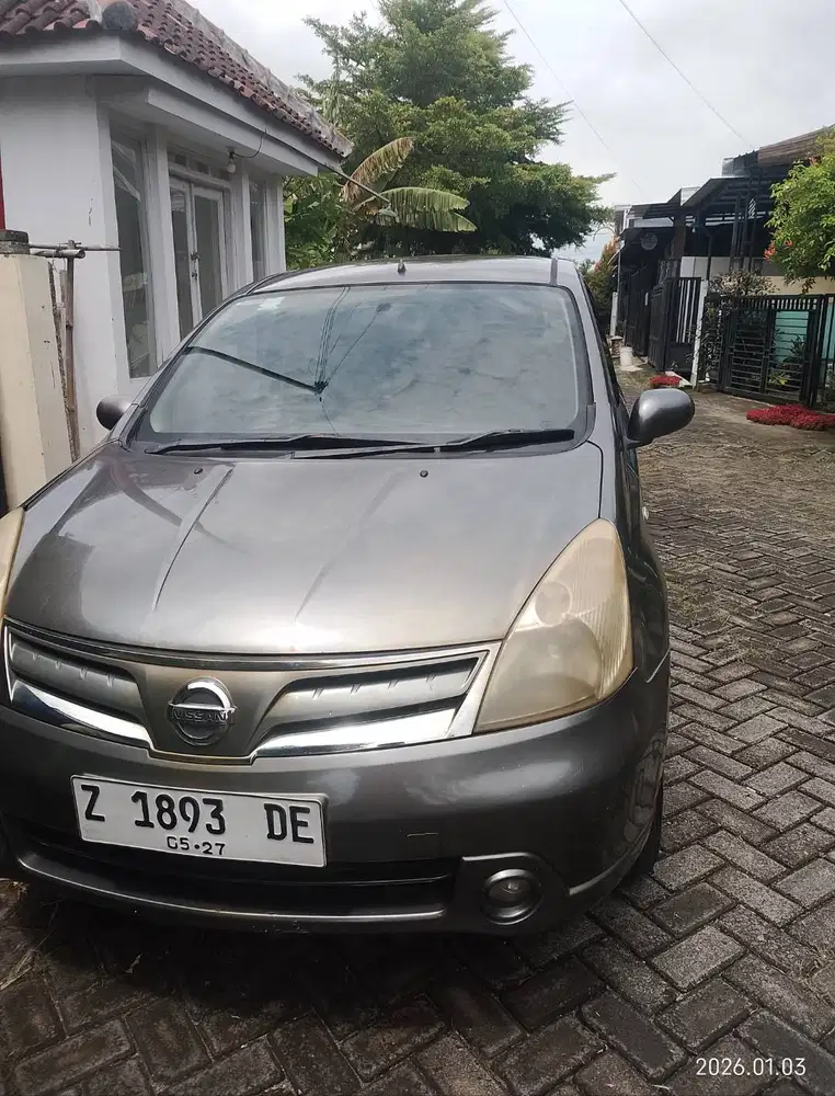 Nissan grand Livina XV 2012, caruban