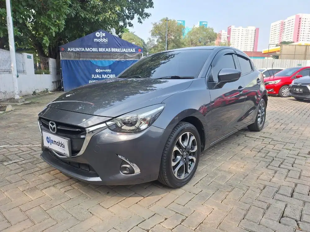 jual murah-Mazda 2 1.5 Bensin-AT 2018 Abu-Abu