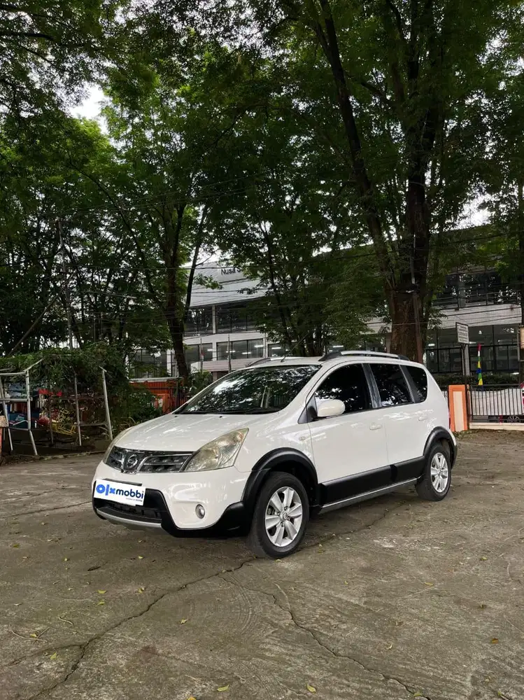 LIVINA X-GEAR MT 1.5 2013