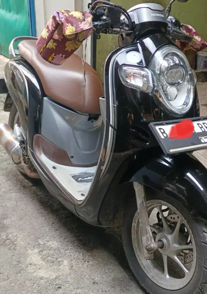 Honda Scoopy Remote Tahun 2018 Bulan 7 Pajak Panjang B DKI Mesin Halus