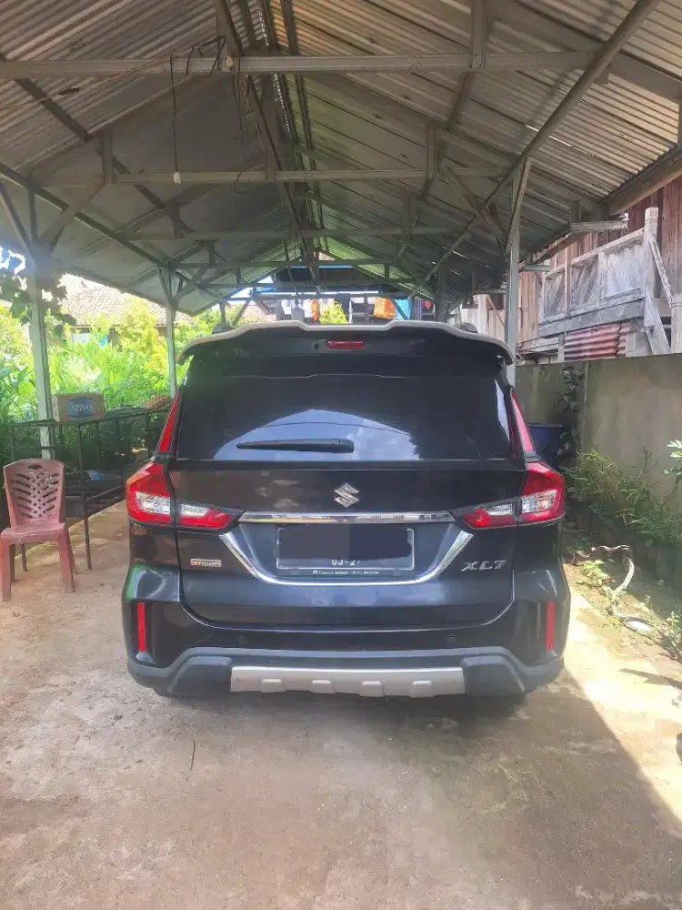 DIJUAL MOBIL XL7 PAKAIAN PRIBADI, TANGAN PERTAMA.