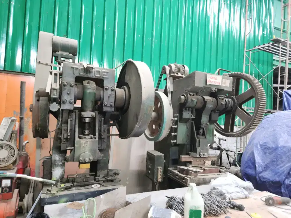 Mesin Pres 50 Ton jepang