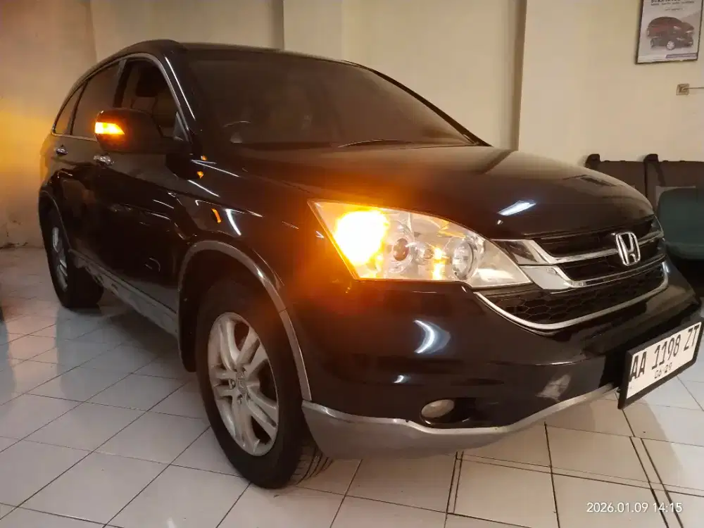 Honda CR-V 2.4 metic  2010 warna hitam