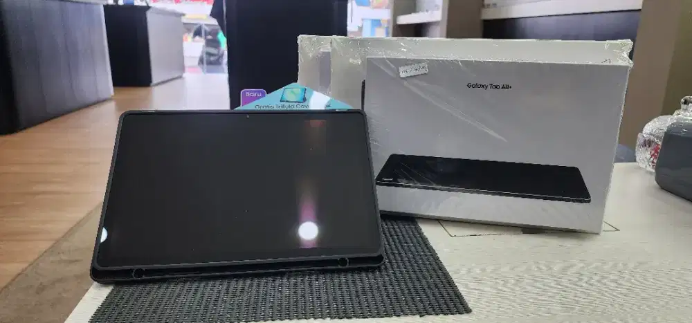 Samsung Tab A11+ WiFi & 5G – Bonus Book Cover