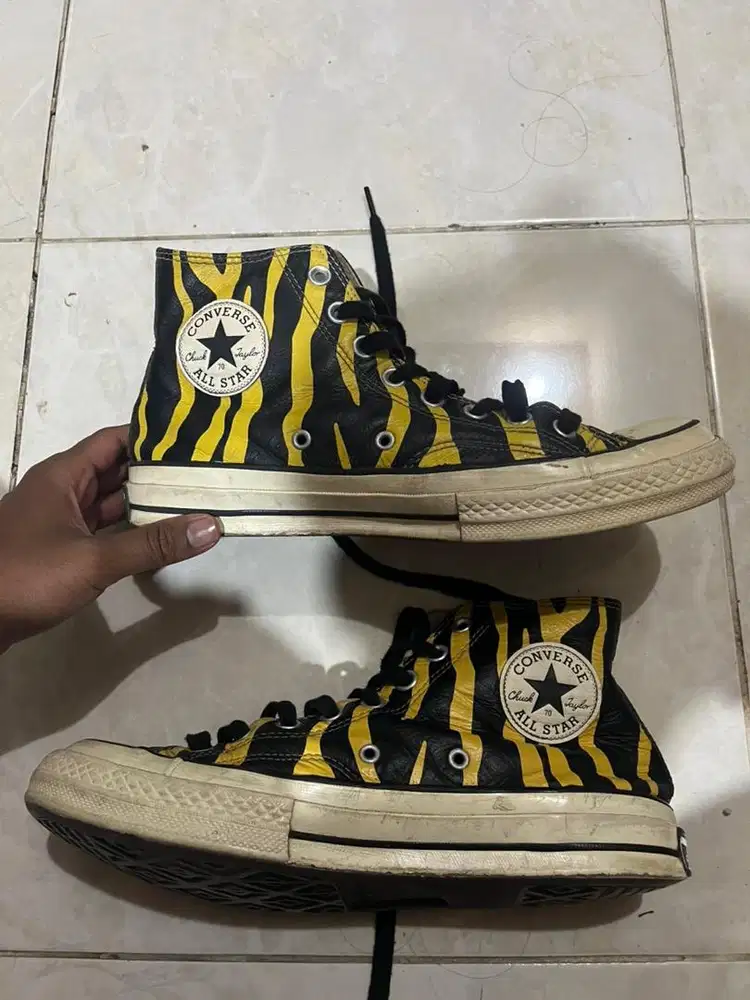 sepatu converse original