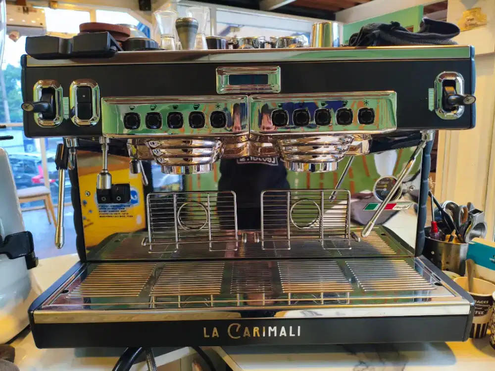 Dijual Cepat Mesin Kopi La Carimali Bubble 2 Group Volumetric Like New