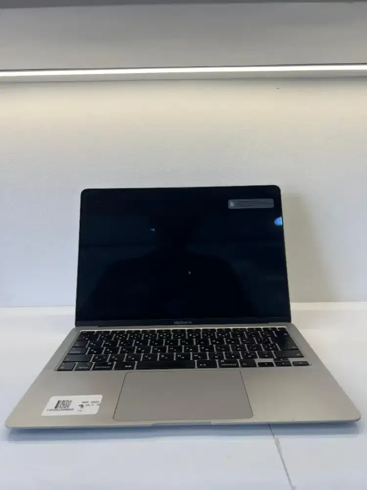 Macbook air 2020 i5 16/1 TB