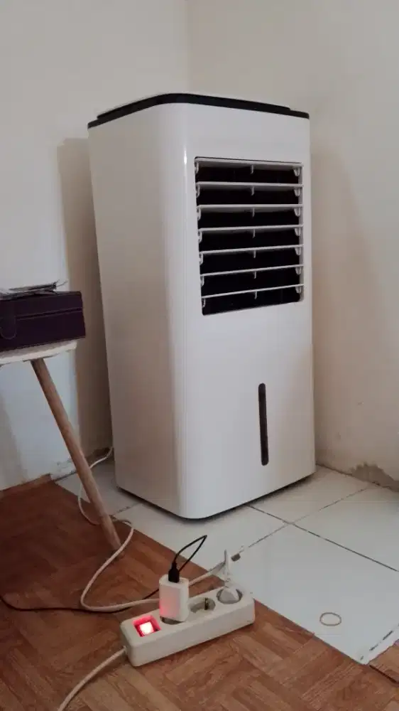 Di jual cepat air coller, kipas AC standing.