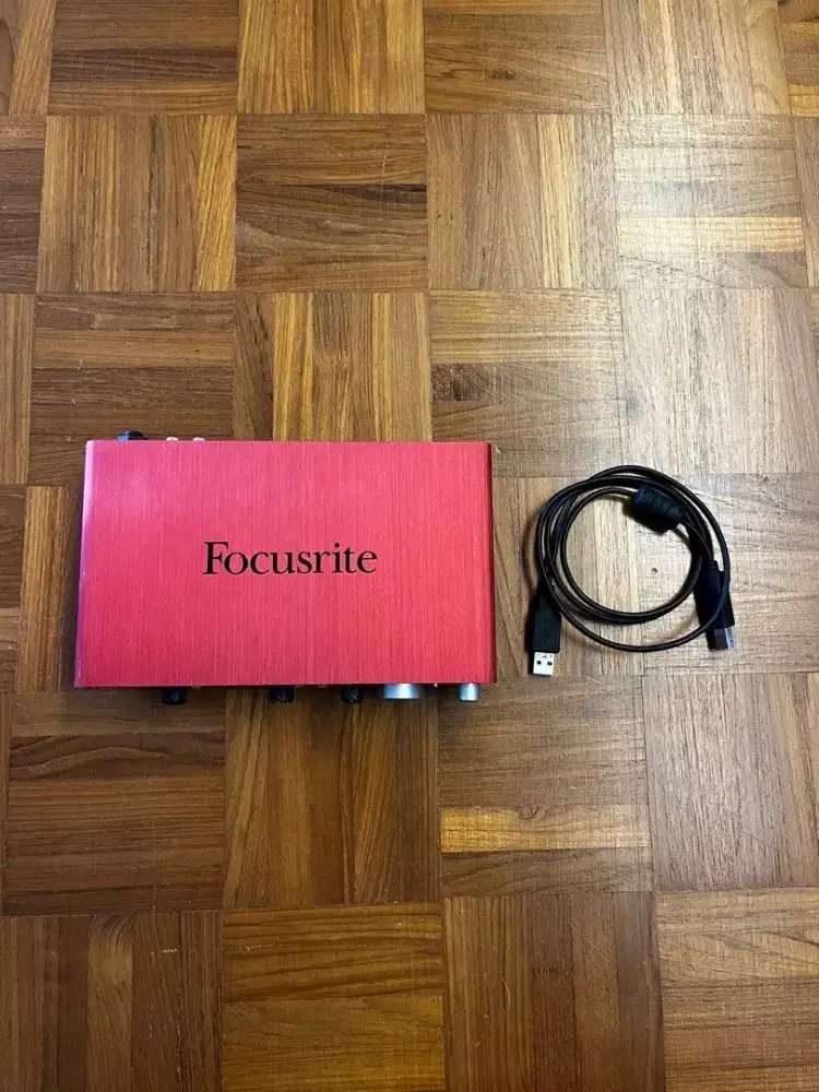 Focusrite Scarlett 2i4 USB Audio Interface soundcard original second