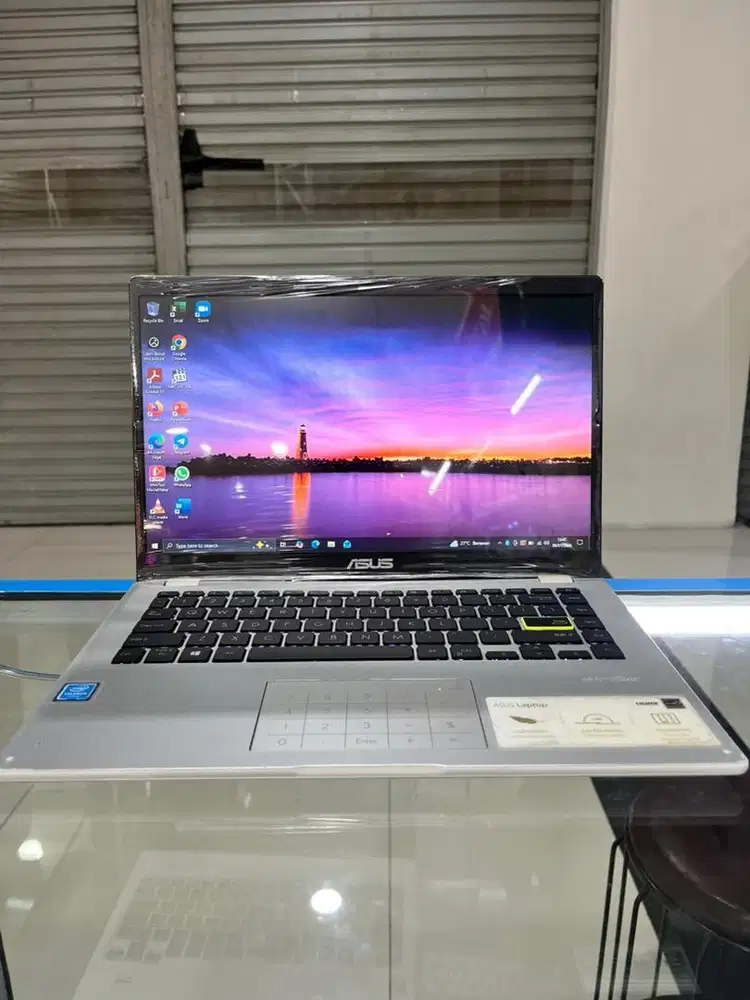 Asus VivoBook E410MA