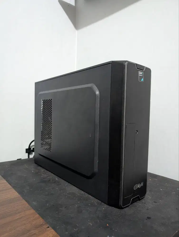 PC Slim Ryzen 3 3200G 8/128