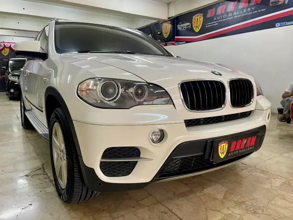 BMW X5 3.5 XDRIVE 2011 GOOD CONDITION LOW KILOMETER