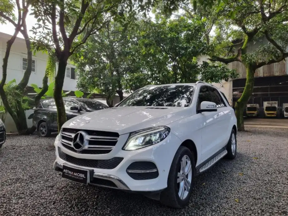 Mercedes Benz GLE 400 3.0 AT Matic 2017 Putih ASTINA MOBIL No GLE 450
