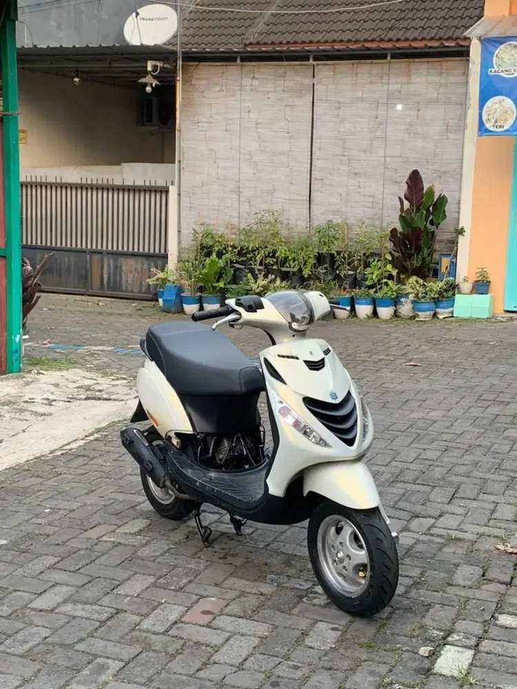Piaggio zip 2012 fullspek