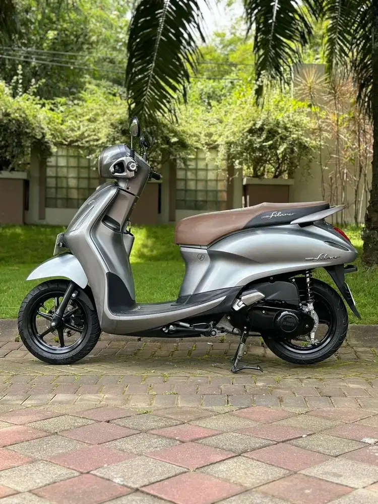 Yamaha Grand Filano Hybird 2024 Silver Siap Pakai Koko Motor