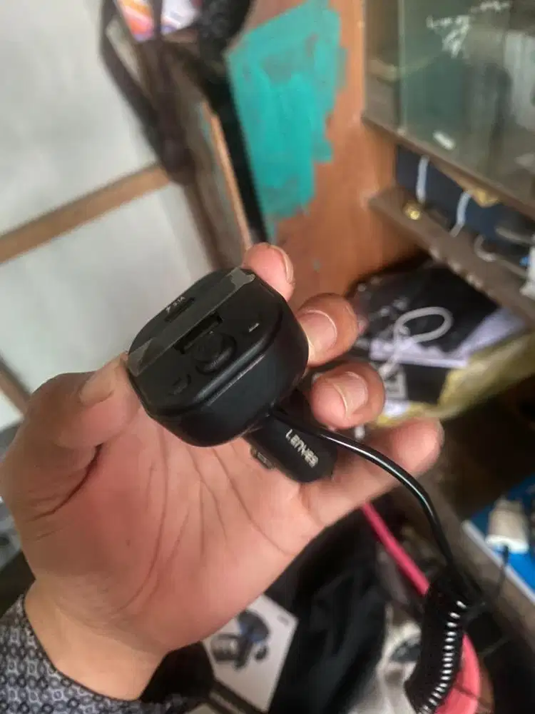 Charger mobil + Bluetooth