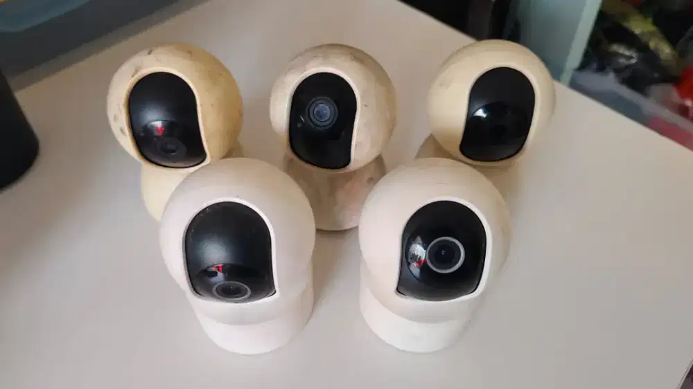 Preloved Smart Camera CCTV  Xiaomi

Wifi
Indoor pakai kabel micro usb