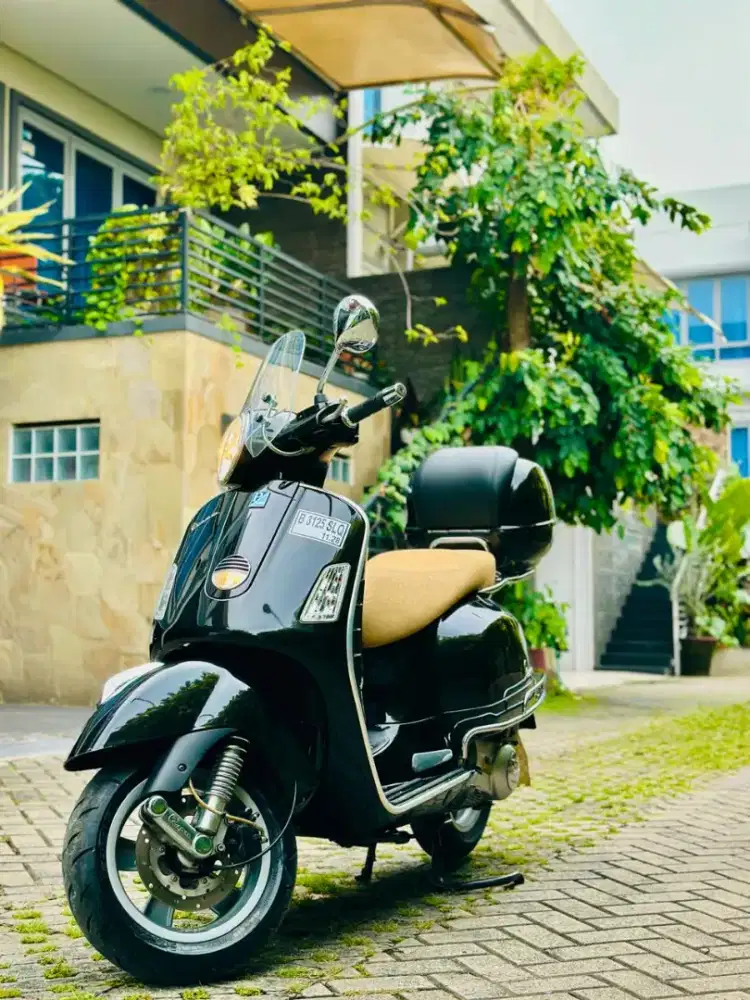 GTS 250ie AT CBU Italy