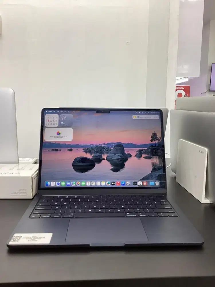 MACBOOK AIR 2022 RAM 8/256GB